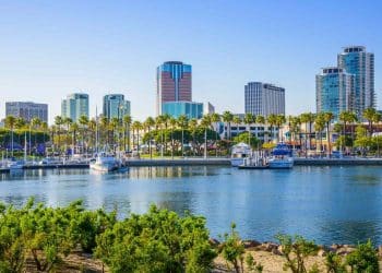 10 Famous Singers from California