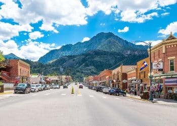 10 Famous Singers from Colorado