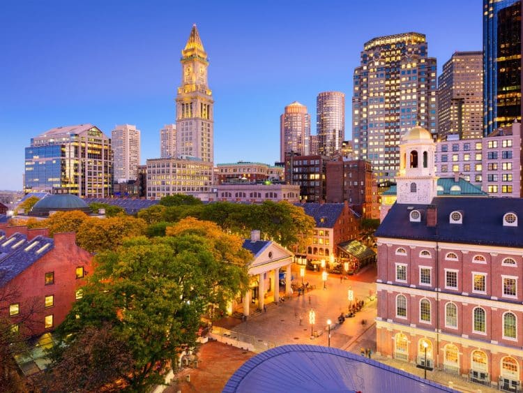 10 Famous Singers from Massachusetts