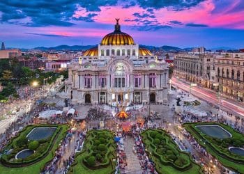 10 Famous Singers from Mexico