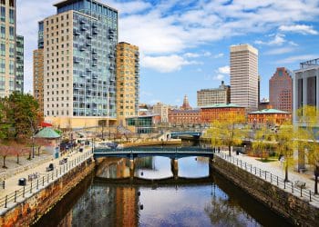 10 Famous Singers from Rhode Island