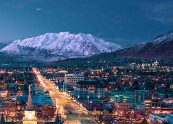 10 Famous Singers from Utah