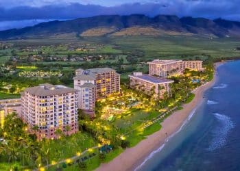 10 Famous Singers from Hawaii