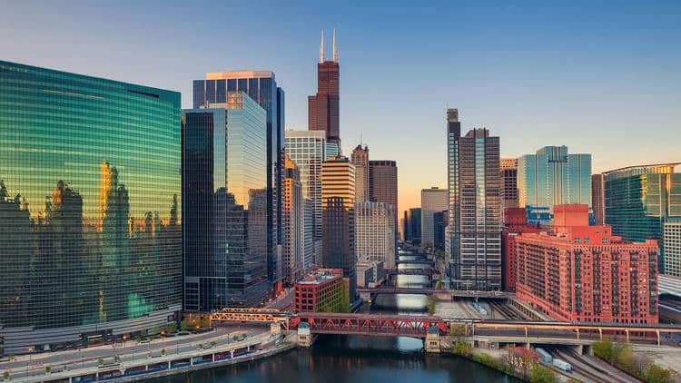 10 Famous Singers from Illinois