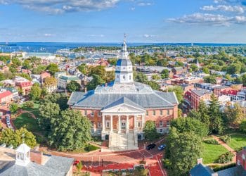 10 Famous Singers from Maryland