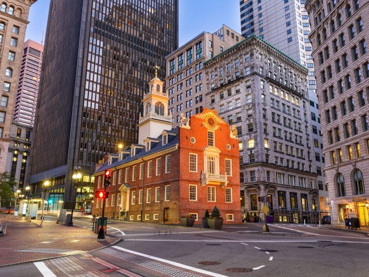 10 Famous Singers from Massachusetts