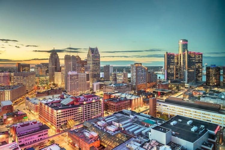 10 Famous Singers from Michigan