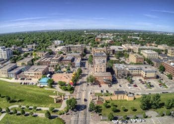 10 Famous Singers from North Dakota