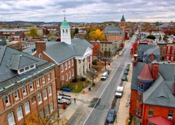 10 Famous Singers from Pennsylvania