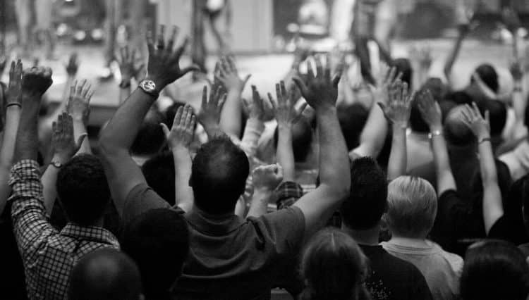 10 Best Worship Songs of All Time