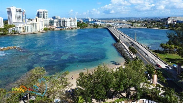 10 Famous Singers from Puerto Rico