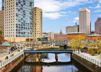 10 Famous Singers from Rhode Island