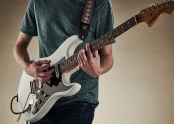 15 Best Guitar Players of All Time