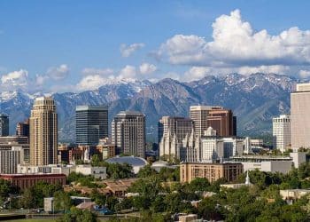 10 Famous Singers from Utah