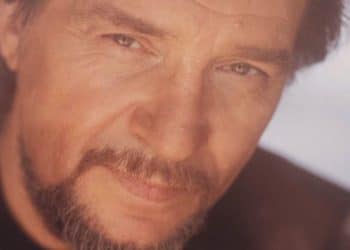10 Best Waylon Jennings Songs of All Time