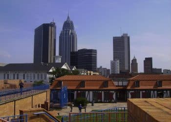 10 Famous Singers from Alabama