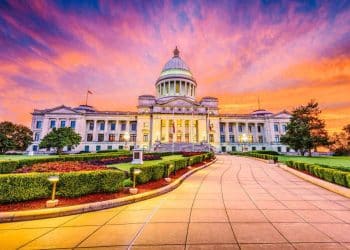 10 Famous Singers from Arkansas