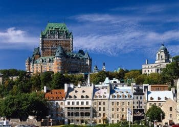 10 Famous Singers from Canada