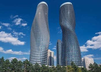 10 Famous Singers from Canada