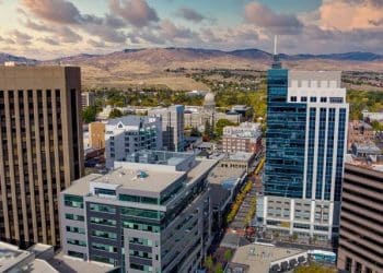 10 Famous Singers from Idaho