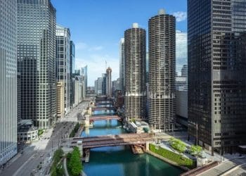 10 Famous Singers from Illinois