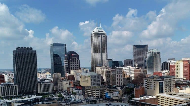 10 Famous Singers from Indiana