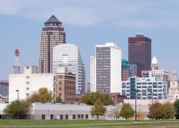 10 Famous Singers from Iowa