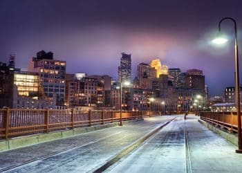 10 Famous Singers from Minnesota