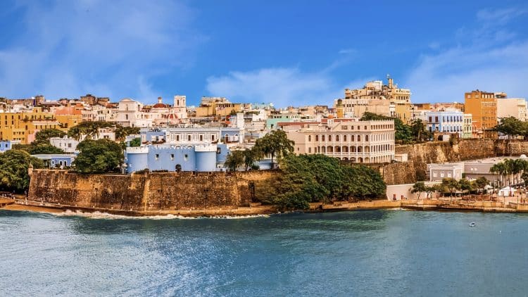 10 Famous Singers from Puerto Rico