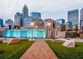 10 Famous Singers from South Carolina