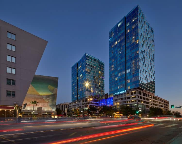 10 Famous Singers from Vermont