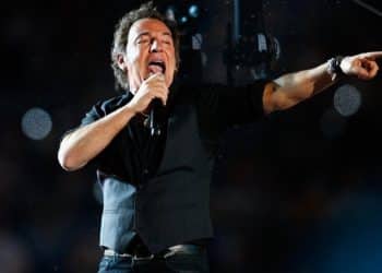 15 Best Classic Rock Songs of All Time