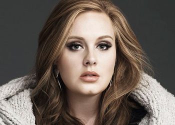 15 Best Female Singers of All Time