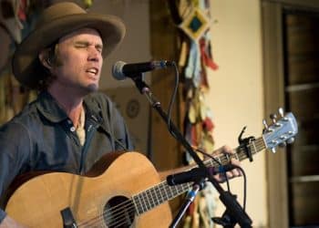 15 Best Folk Music Songs of All Time