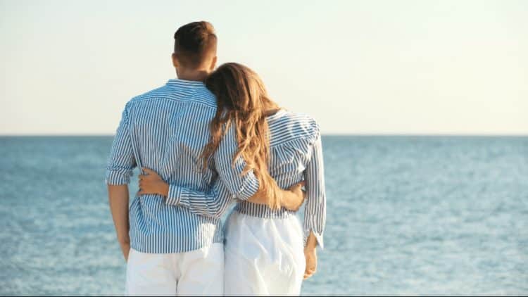 15 Best Love Songs of All Time