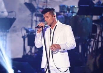 15 Best Male Singers of All Time