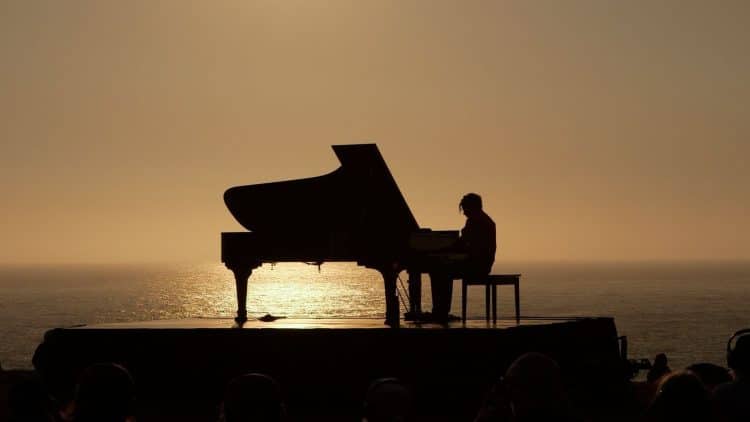 15 Best Piano Players of All Time