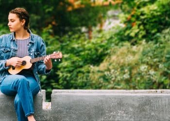 15 Best Ukulele Players of All Time