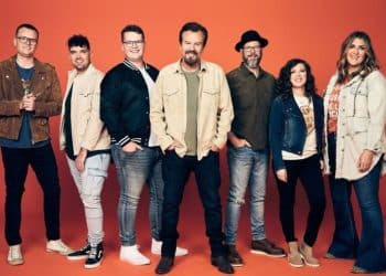 10 Best Hillsong Worship Songs of All Time