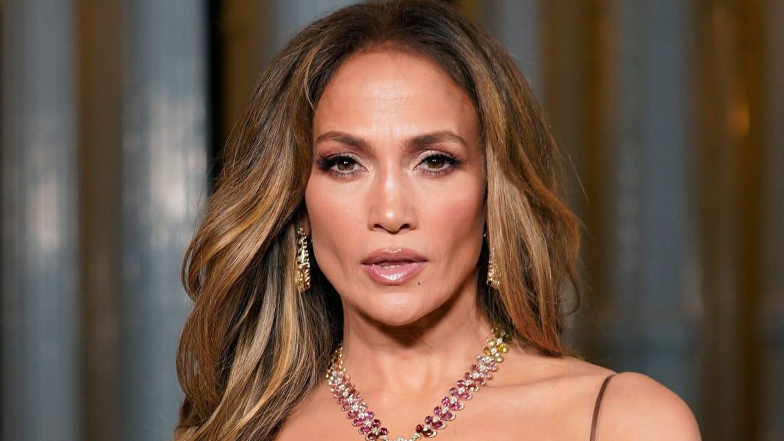 10 Best Jennifer Lopez Songs of All Time - Singersroom.com