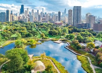 10 Famous Singers from Illinois