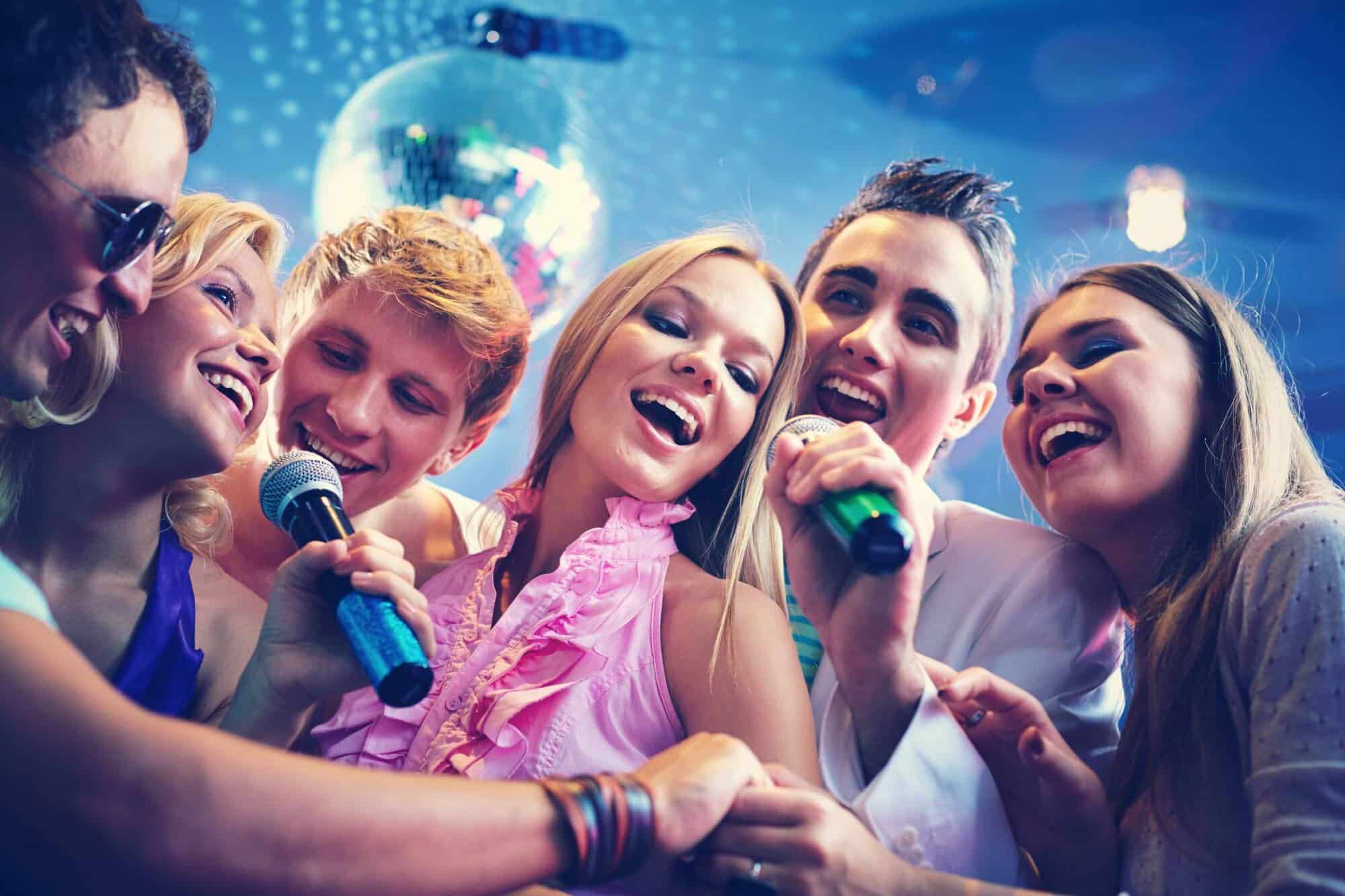 15 Best Karaoke Songs Of All Time Singersroom