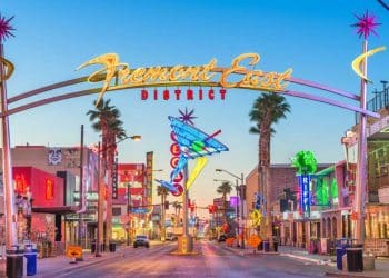 10 Famous Singers from Nevada