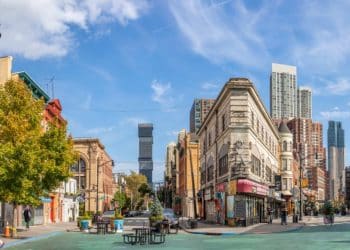 10 Famous Singers from New Jersey