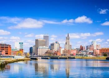 10 Famous Singers from Rhode Island