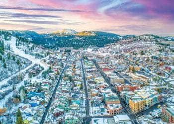 10 Famous Singers from Utah