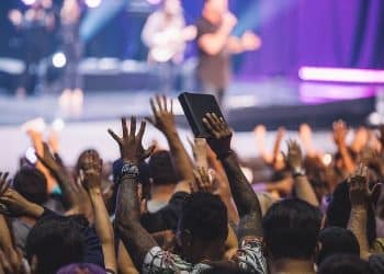 10 Best Worship Songs of All Time