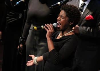 15 Best Christian Gospel Singers of All Time