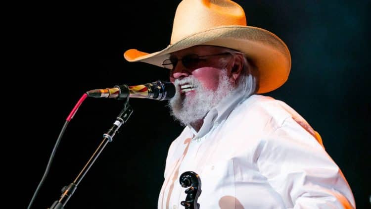 15 Best Country Singers of All Time - Singersroom.com