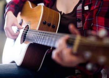 15 Best Guitar Players of All Time